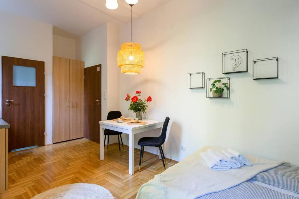 May C Studio W/Balcony Cracovia Exterior foto