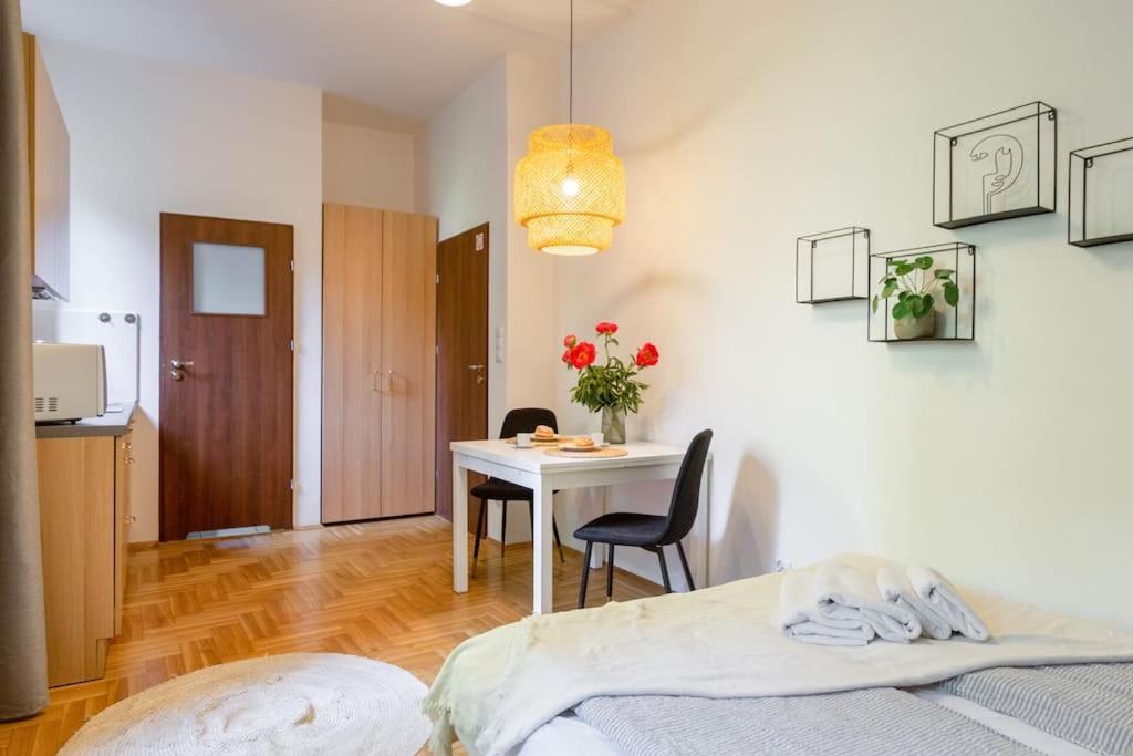 May C Studio W/Balcony Cracovia Exterior foto